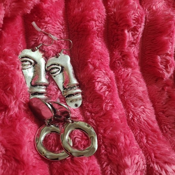 Artistic Silver Face Earrings 2 For 1 Deal - Picture 2 of 4
